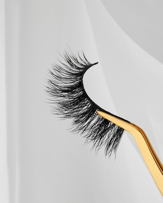 Eyelashes (one pair)