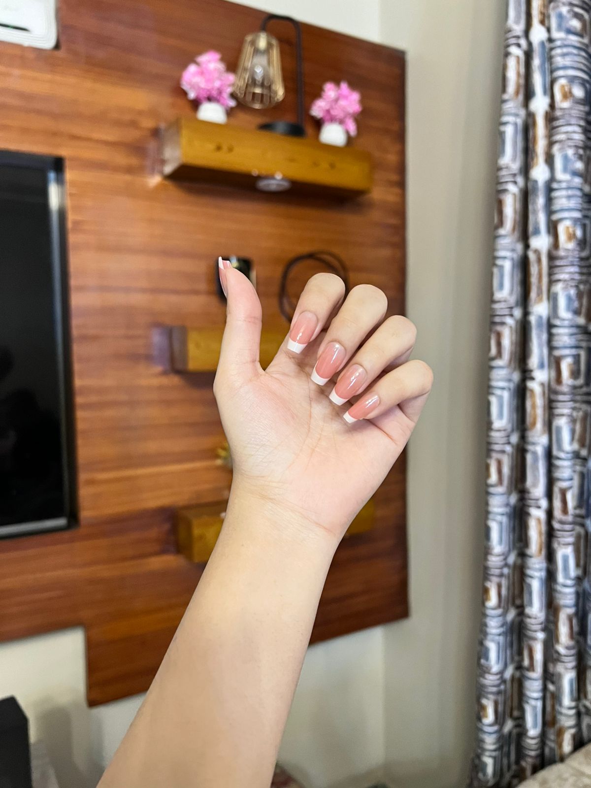 French Nails- Medium length wearable nail stickers removable nail stickers gentle nail art 24Pieces